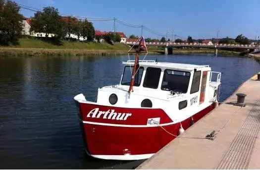 Kanálová loď Arthur