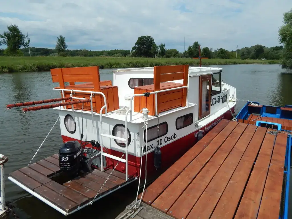 Kanálová loď Arthur