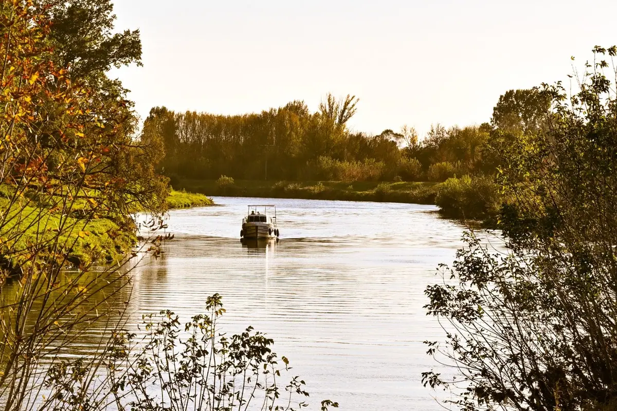 Obytná loď Isabela